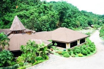 Hotel Khao Yai Wanalee And 3*