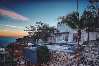 Resort The Angel Hill Ban Khanan Chit