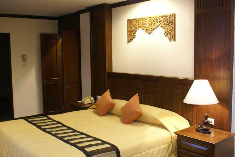 Royal Palace Hotel