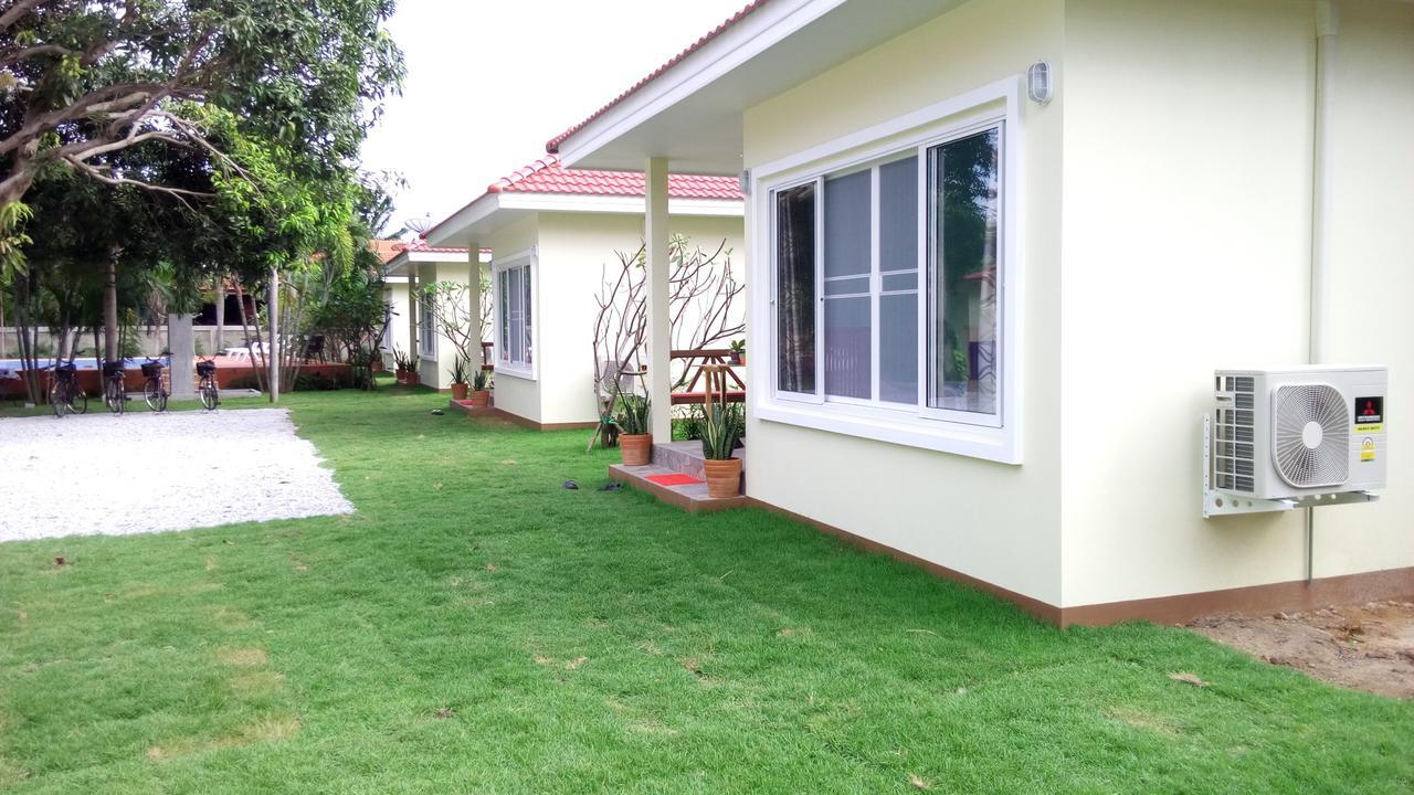 Pat's Hideaway 3*
