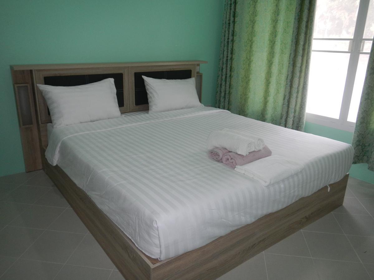 Pat's Hideaway 3*