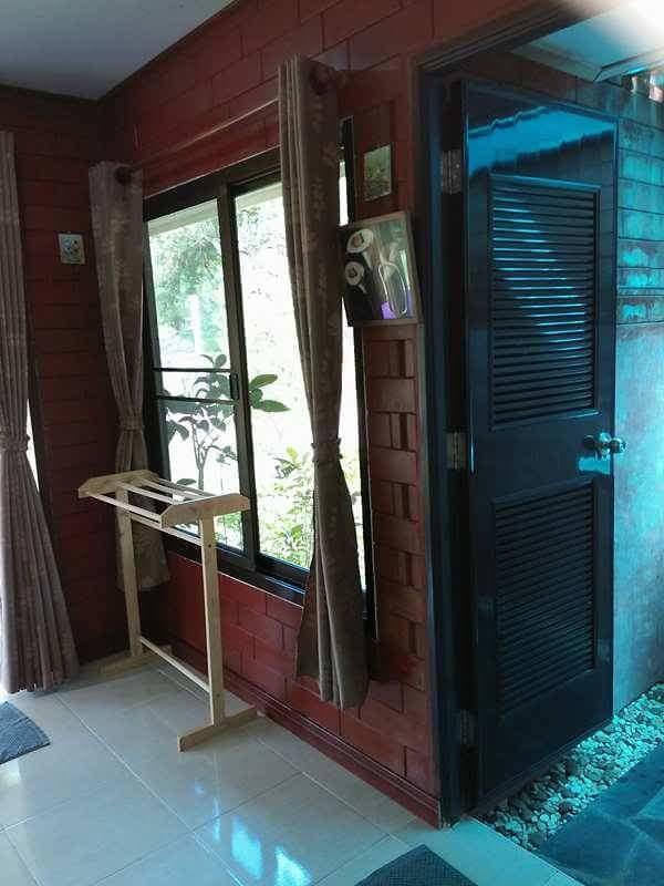 Resort Baanrai Saiyoknoi *