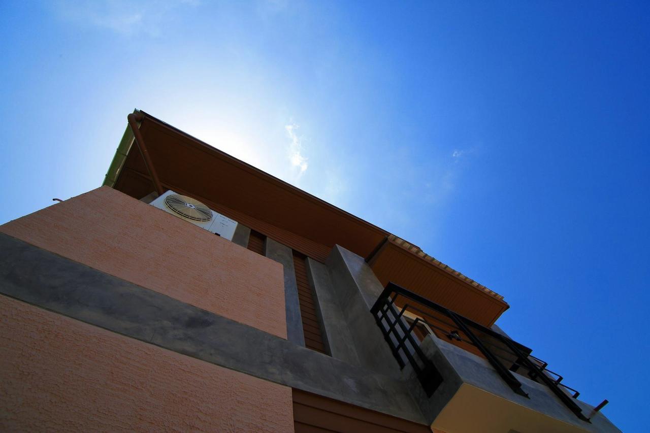 Nava Hotel 3*