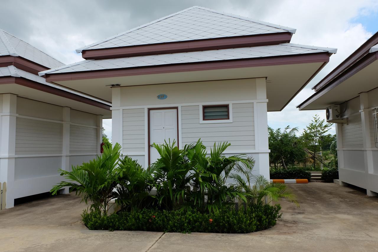 Bualuang Boutique Resort Ang Thong