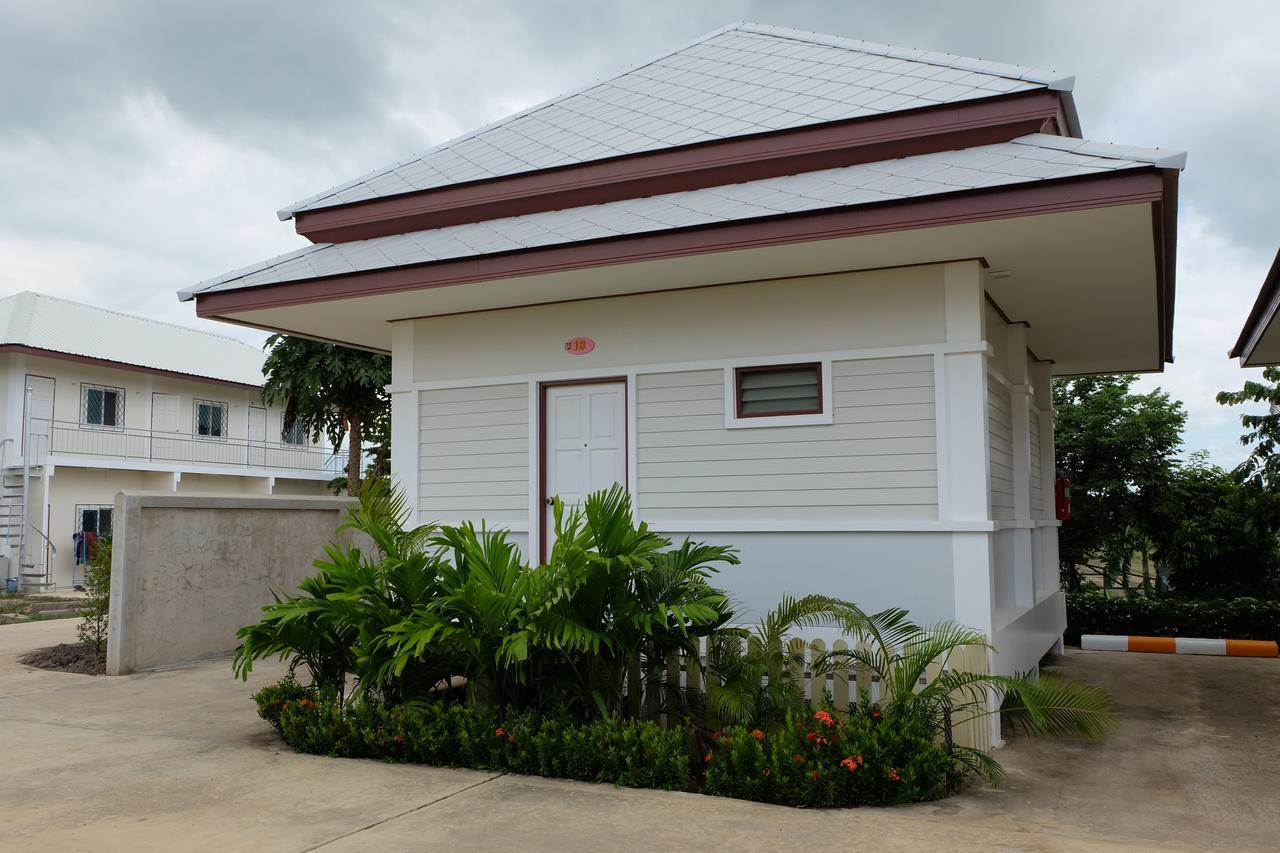 Resort Bualuang Boutique Ang Thong