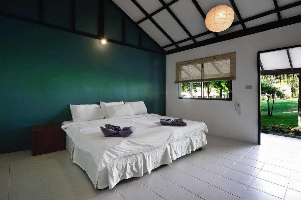 Hotel The Tropic Circle 2*