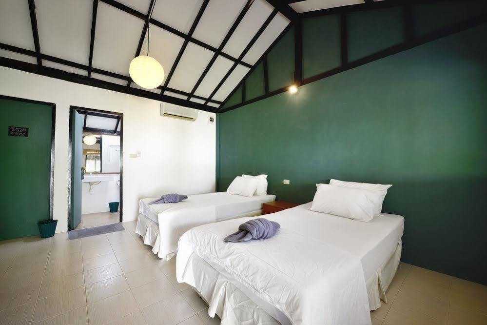 Hotel The Tropic Circle 2*