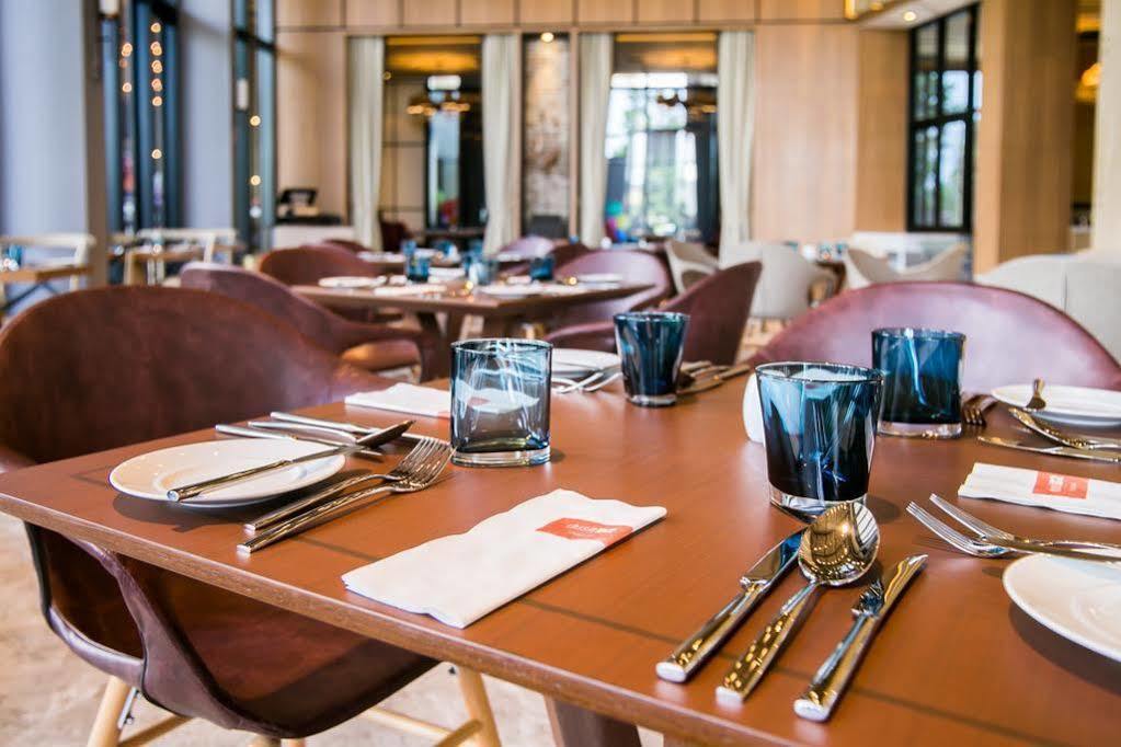 Dusitd2 Khao Yai Mu Si