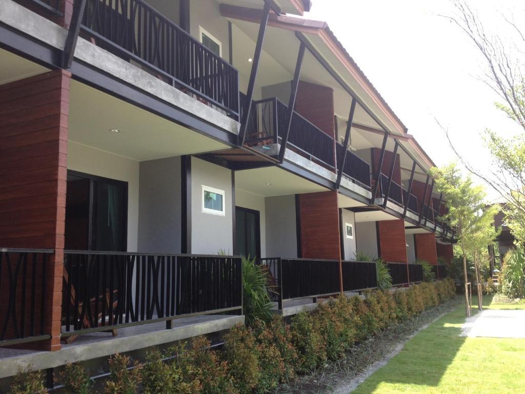 The Breeze Resort Koh Lipe