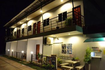 Hotel Pool Pimaan Surin