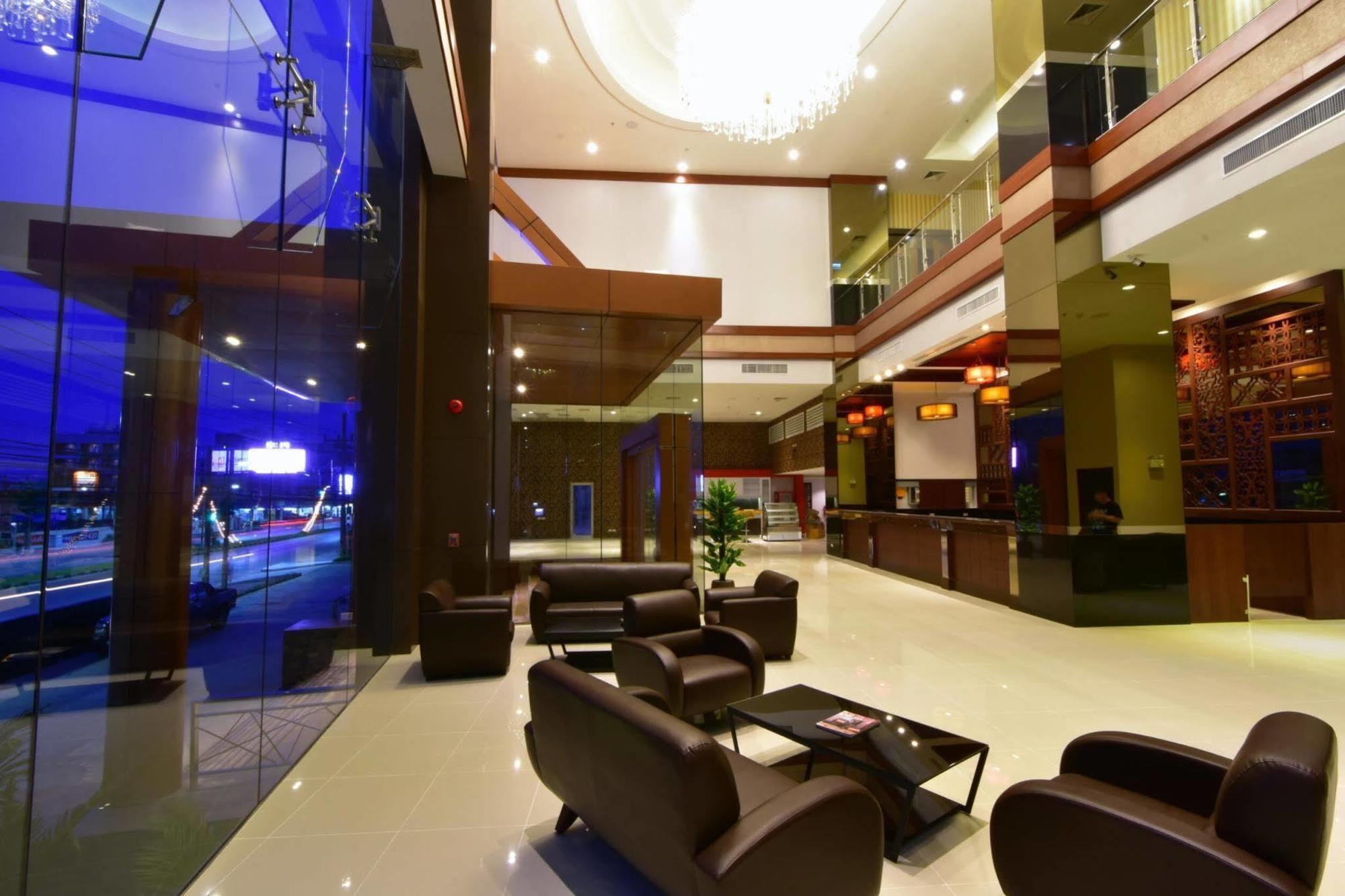 Siam Oriental Hotel 3*