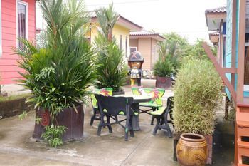 Yaris House 2* Rayong