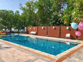 Khum Sai Ngam & Hotel