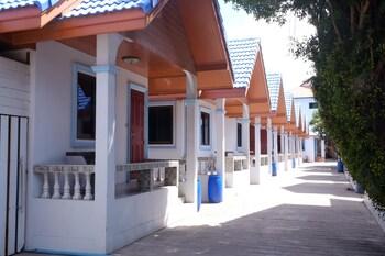 Chayta Hotel 2*