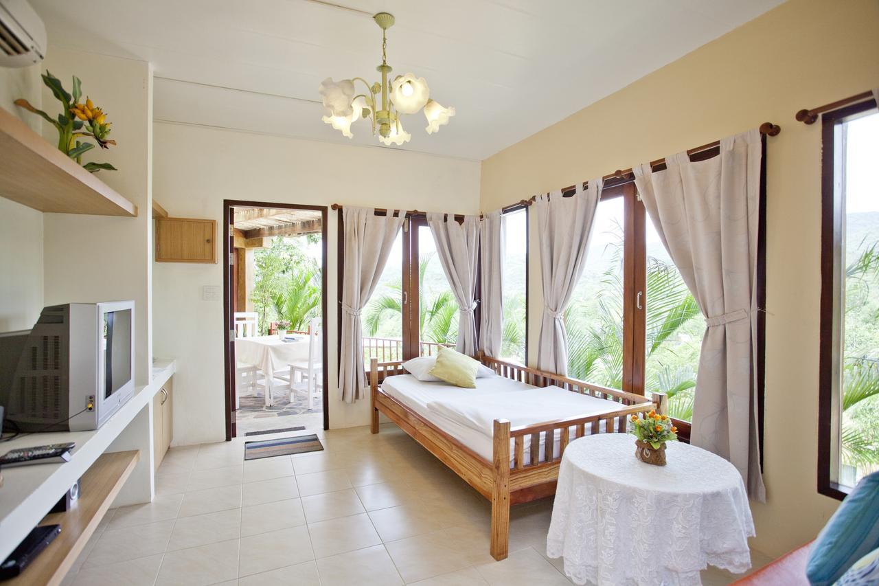 Panalee And Resort Suan Phueng