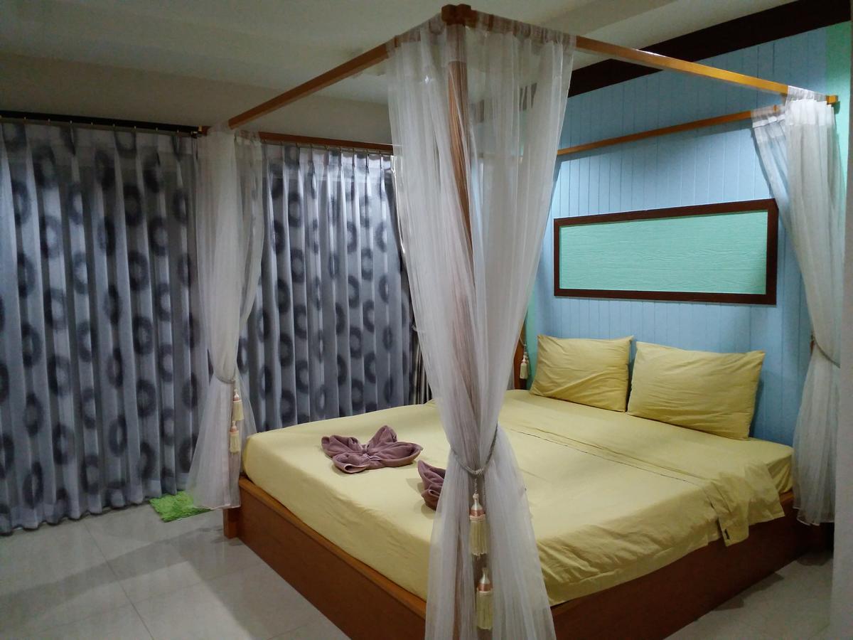 Sea Side Resort Ko Lan