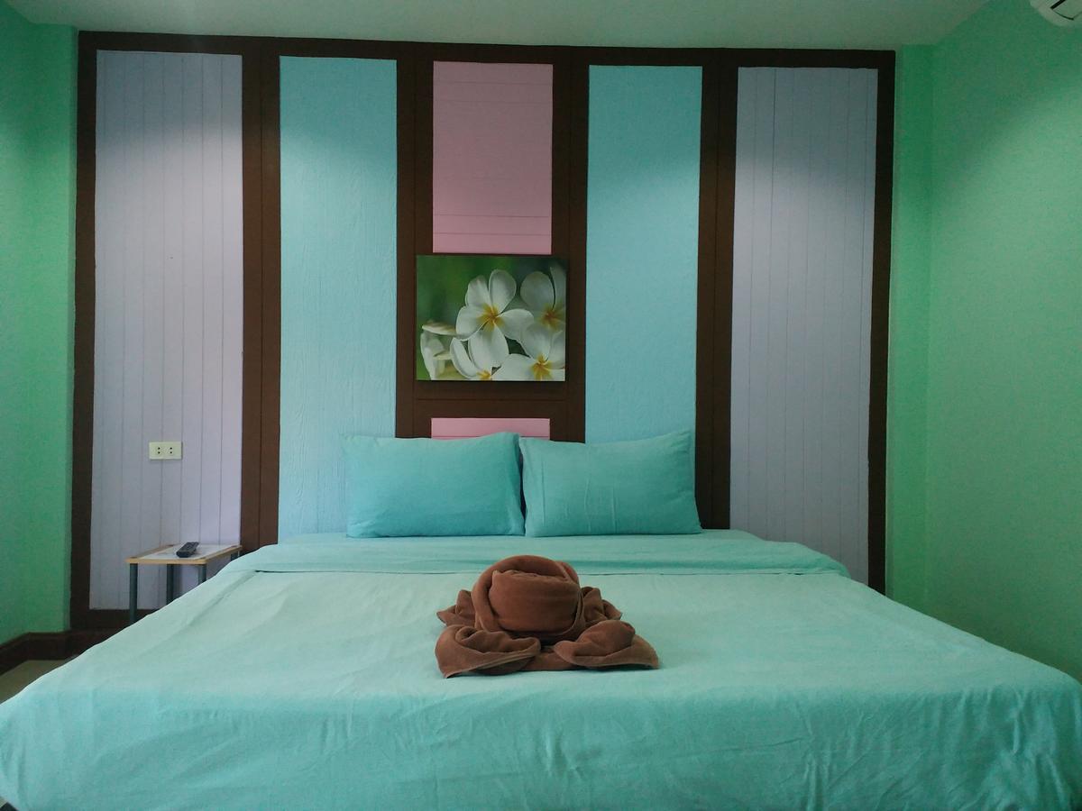 Sea Side Resort Ko Lan