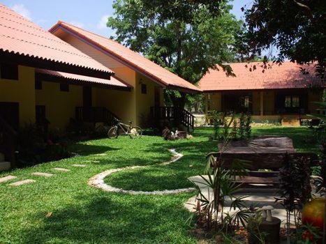 Saksupha Resort *