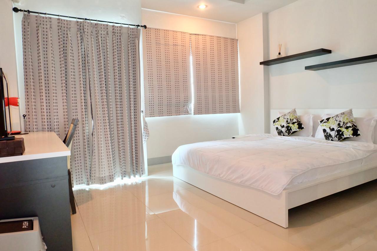Dewyhouse Hostel