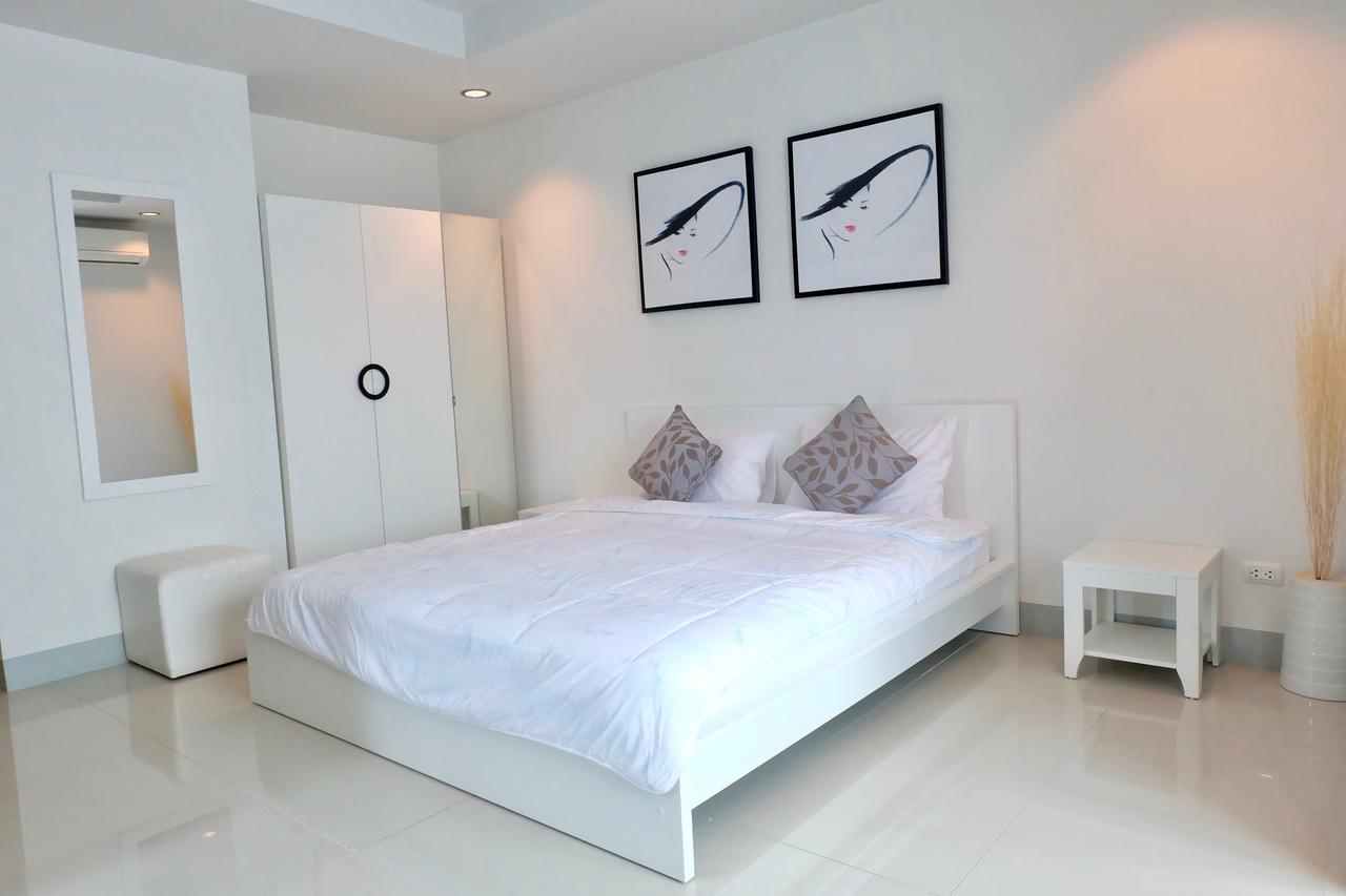 Dewyhouse Hostel *