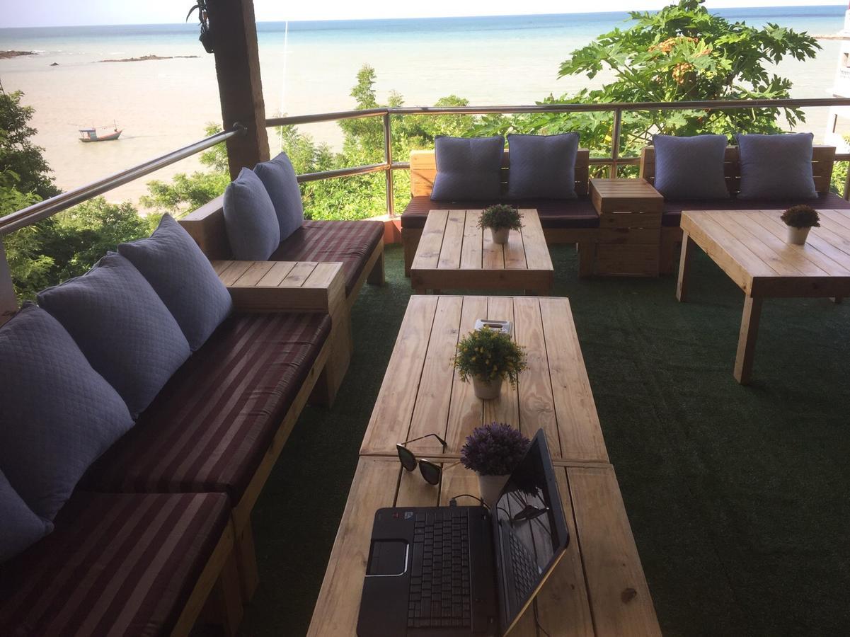 The Sea View Banchang Hostel