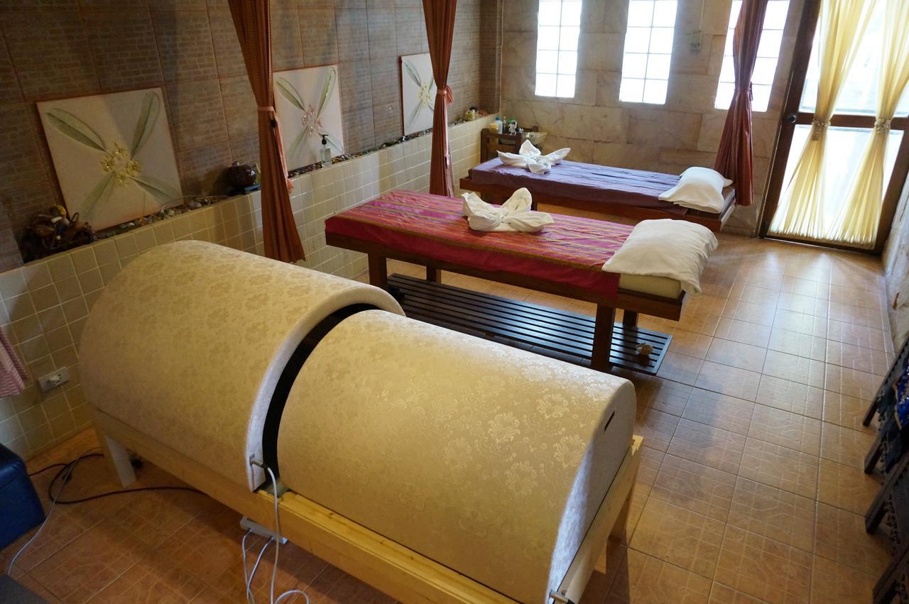 Country View Hotel Suphan Buri