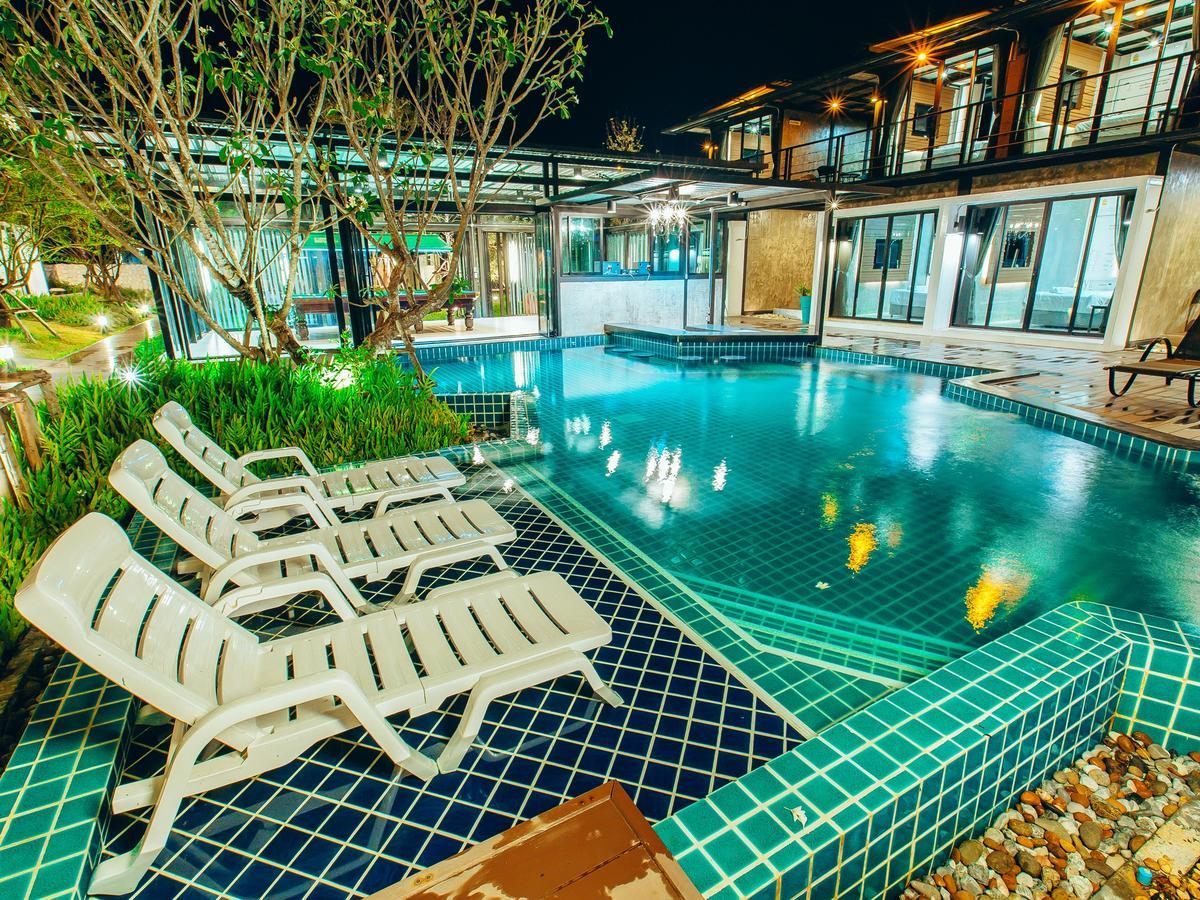 Mawadee Island Resort 4*