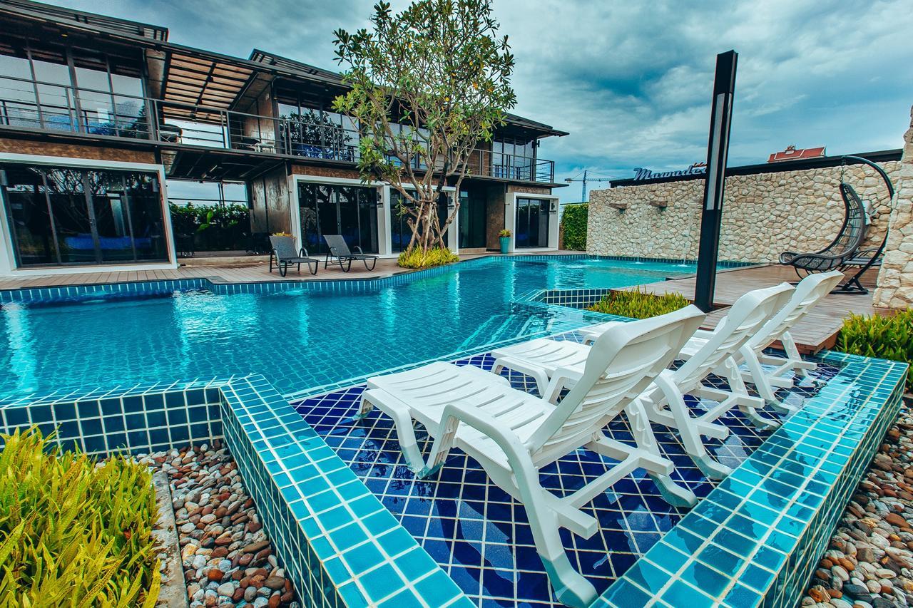 Mawadee Island Resort