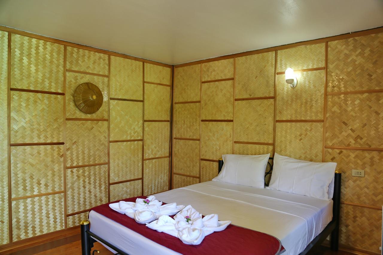 Tp Hut Resort