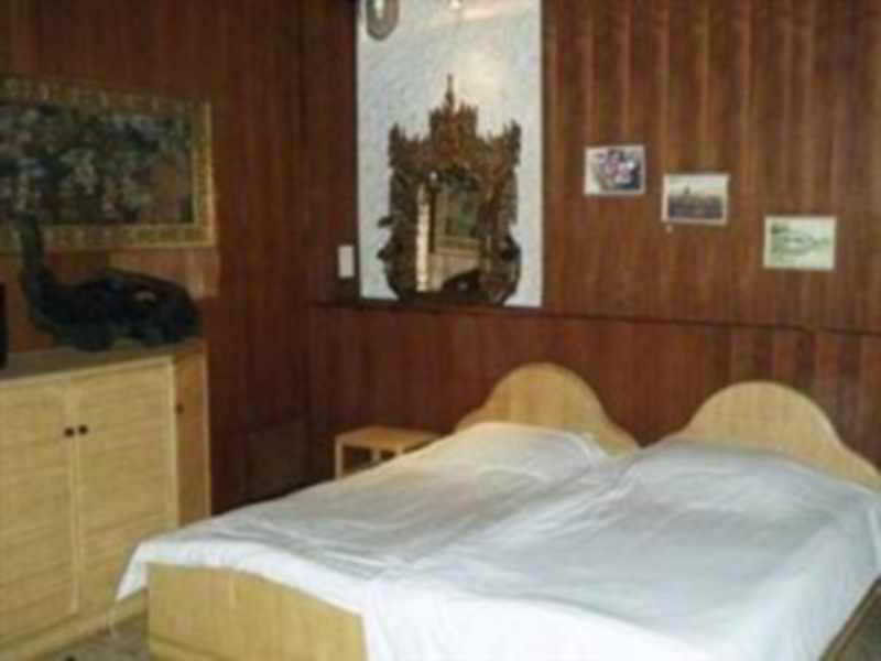Khao Yai Garden Hotel Pakchong