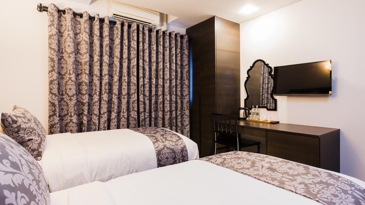 Hotel The Fah Silom 3*