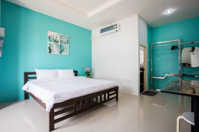 Hotel The 3*