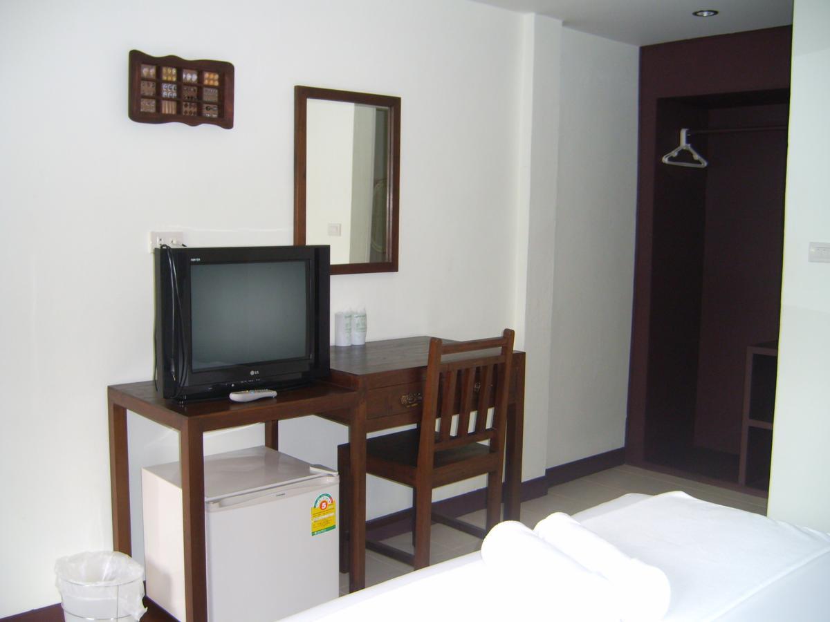 Hotel Baan Karnjana *