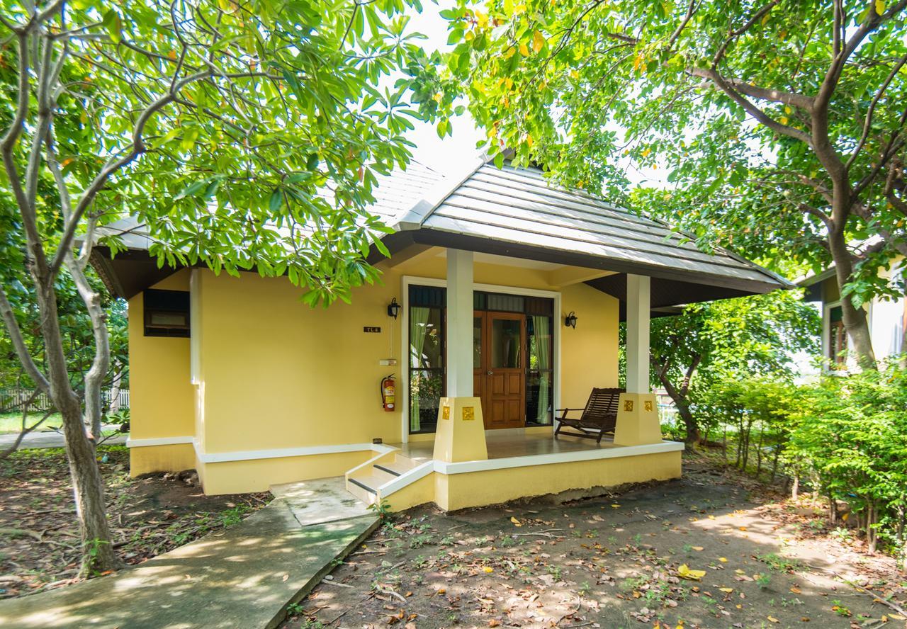 Baan Talay Cream 3* Samut Songkhram