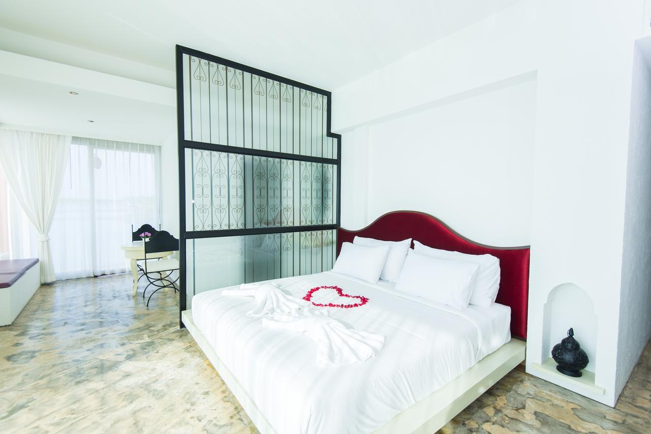 Baan Talay Cream 3* Samut Songkhram