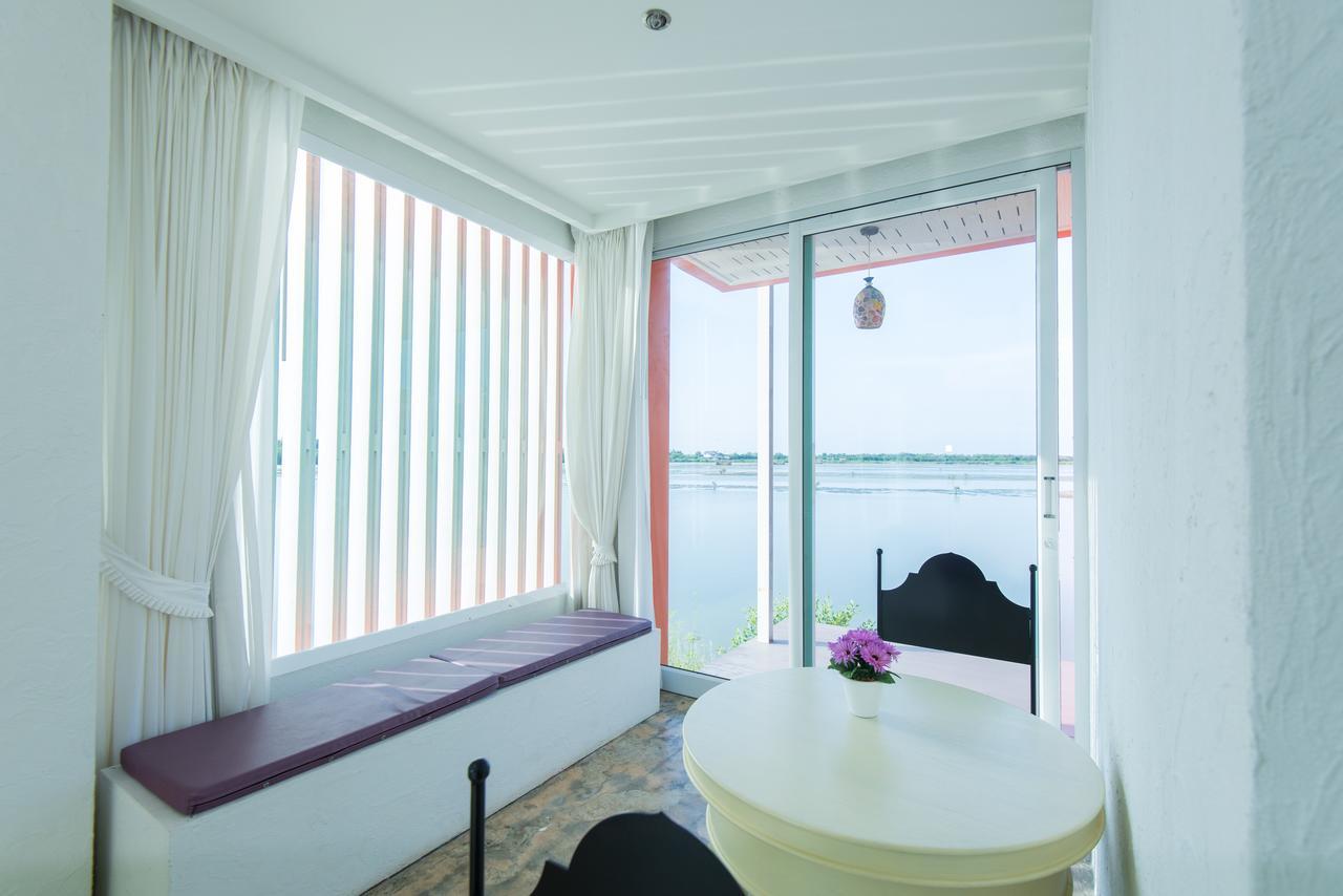 Baan Talay Cream 3* Samut Songkhram