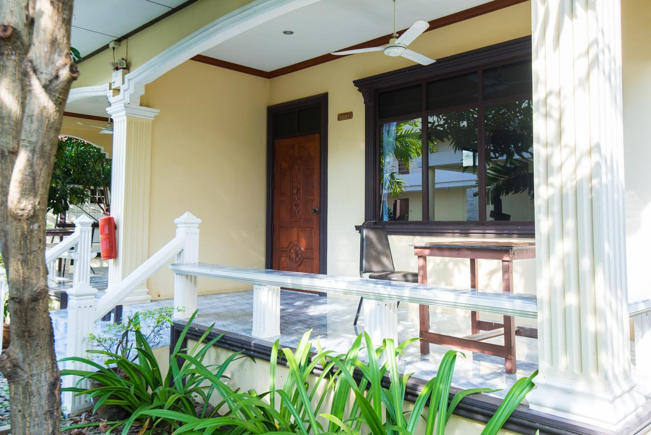 Baan Talay Cream 3* Samut Songkhram