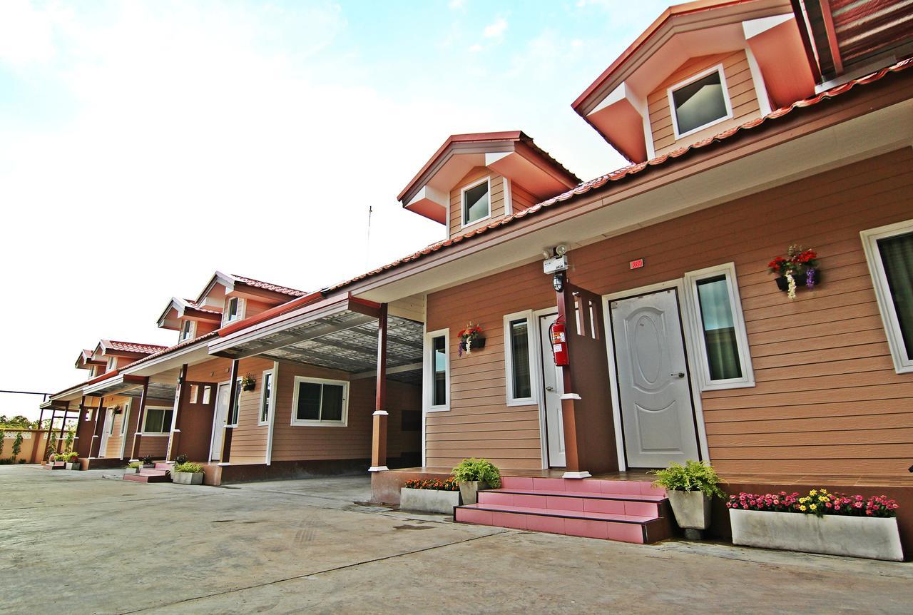 Resort Rojanavee 2*