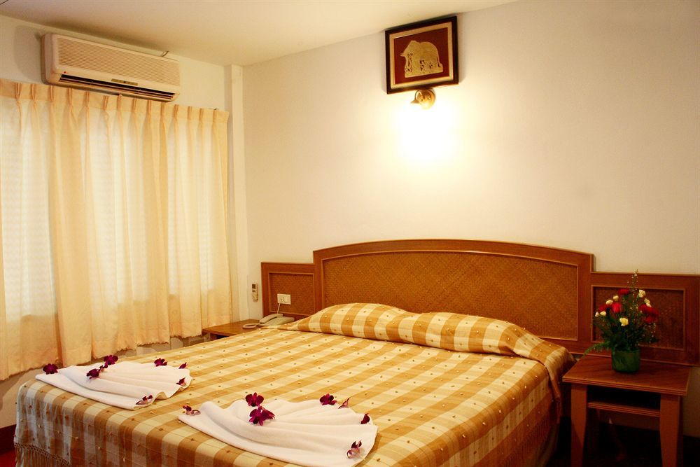 Hotel Phranang Place- Sha Extra 3*
