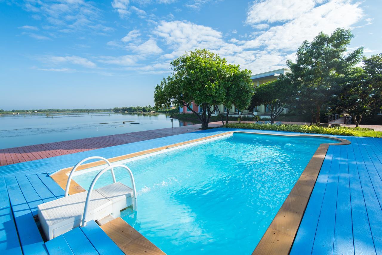 Baan Talay Cream 3* Samut Songkhram