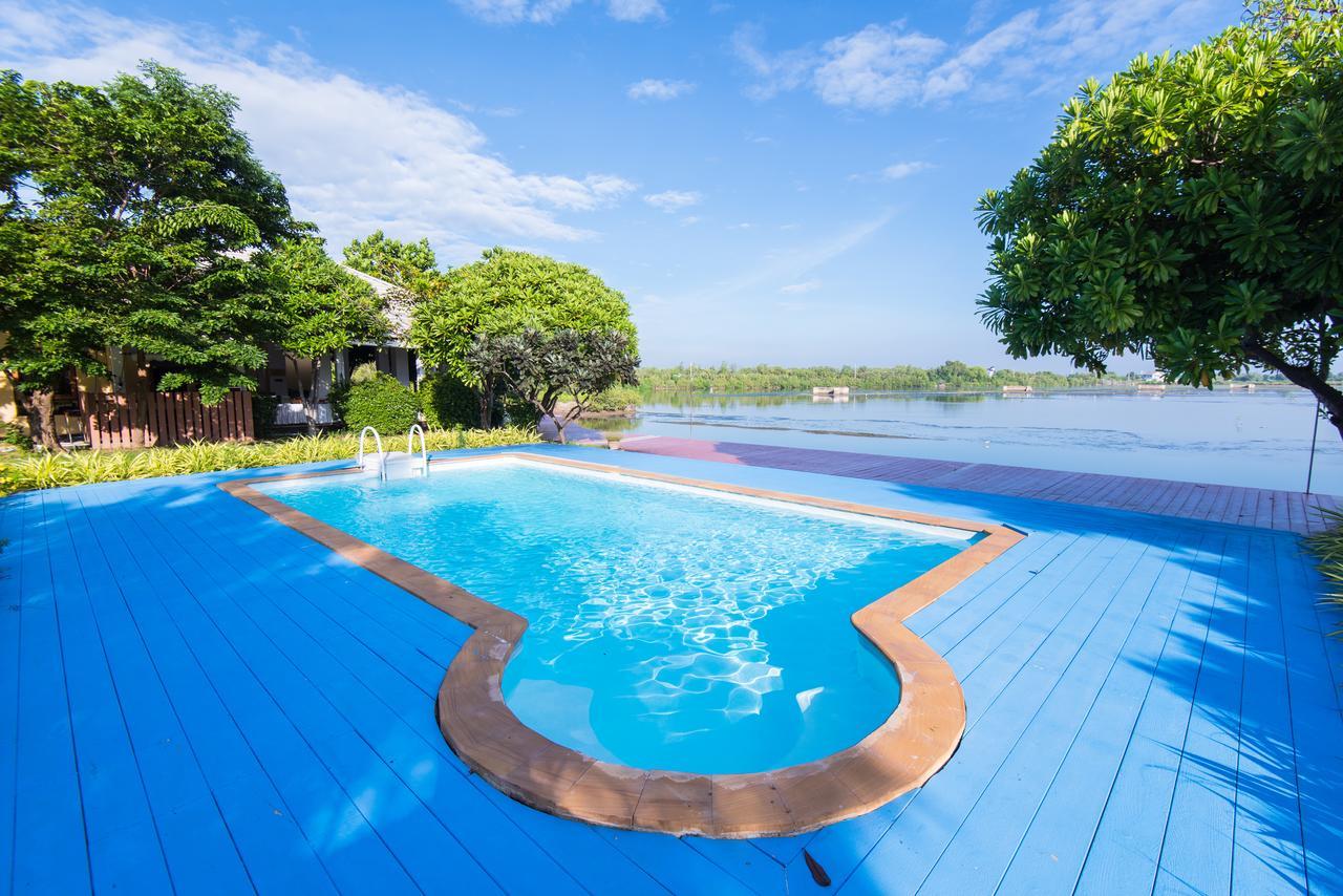 Hotel Baan Talay Cream 3*