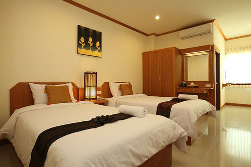Hotel Village 3*