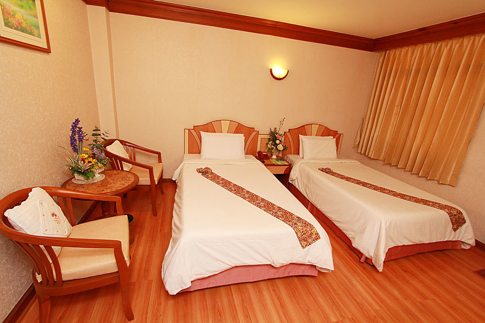 Hotel Sakol 3*