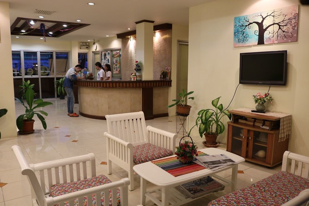 Hotel The Greenery 3*