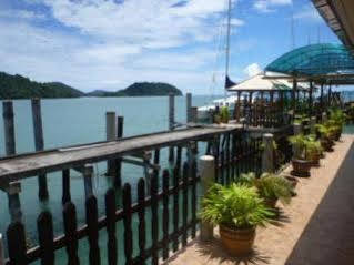 Resort Island View 3*