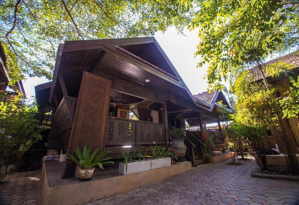 Hotel Heuan Parittapa Lanna Baan Tawai 3*