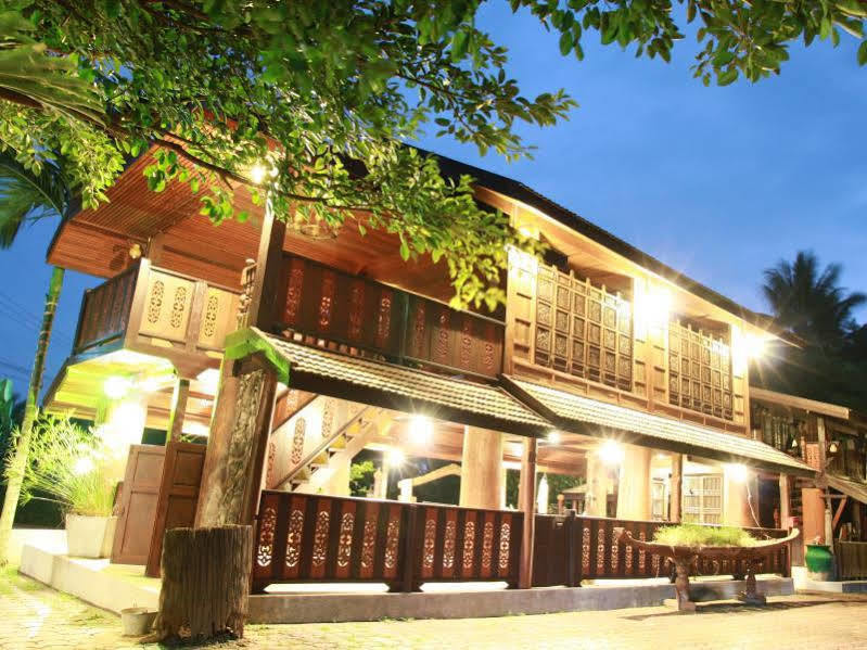 Heuan Parittapa Lanna Baan Tawai 3* Chiang Mai