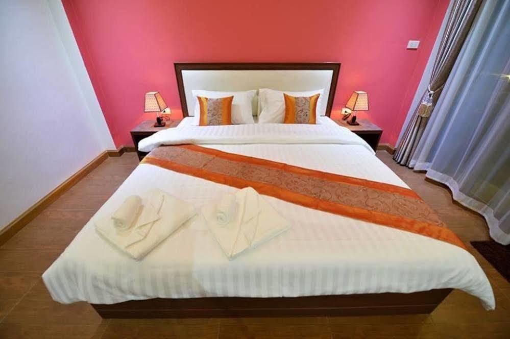Resort Dusit Phuphaya 4*