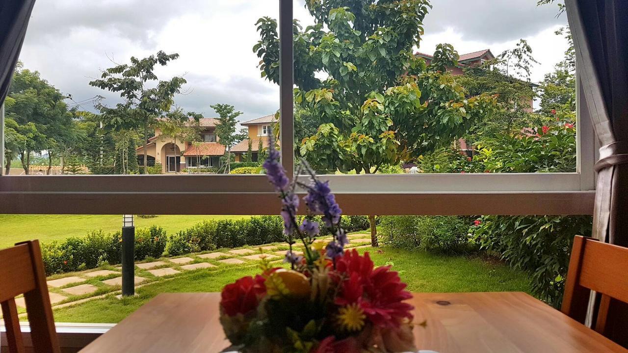 Palazzo Pavone Gallery & 3* Ban Bung Toei