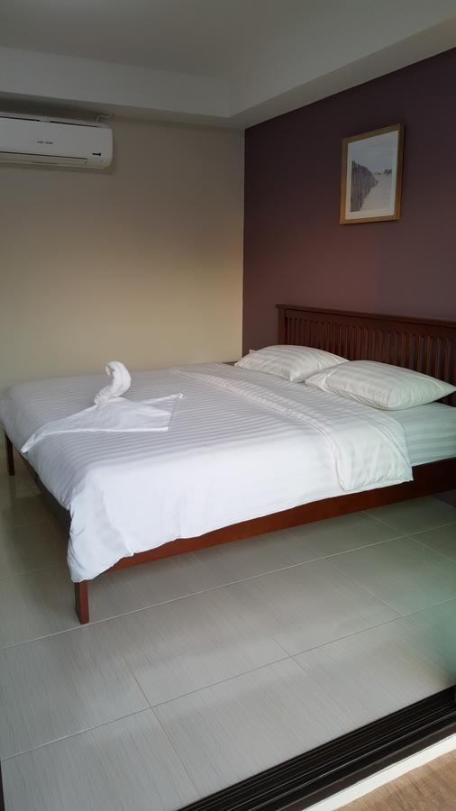 Bed & Breakfast Yellow House Rayong 3*